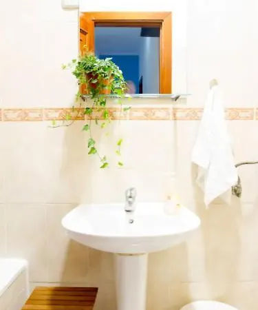 Anjos Central Intendente Guest house *
